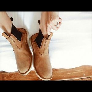 Oliberte Women’s Zulira. Size 37 EU, 7 US.